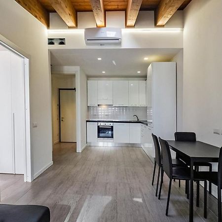 Lux Apartment 2 Milano Metro M2 Ngoại thất bức ảnh