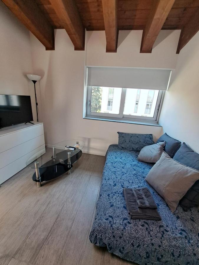 Lux Apartment 2 Milano Metro M2 Ngoại thất bức ảnh